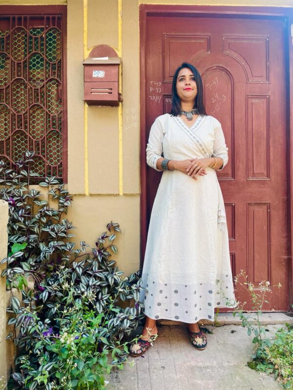 Handloom Jamdani Wrapped Style Dress - Image 2
