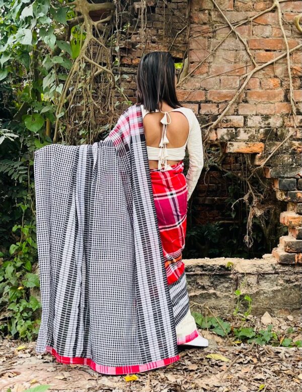 Gamcha Hakoba Kichu Saree - Image 3