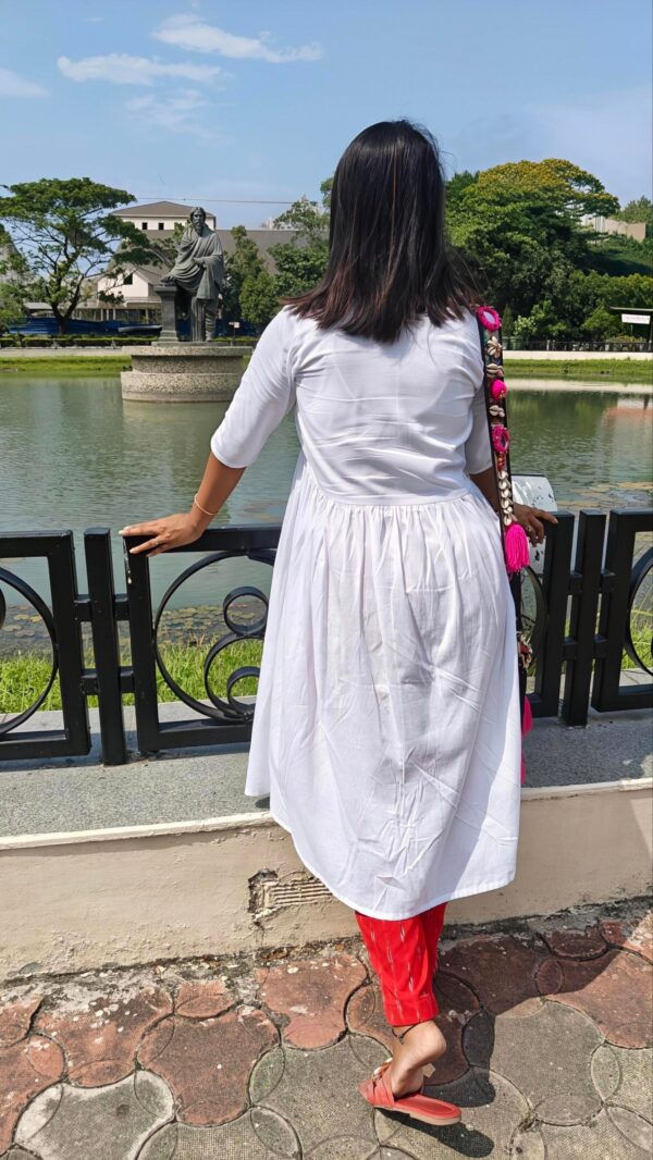 WHITE ORGANIC KURTI RED KATKI PANT CO ORD SET - Image 6