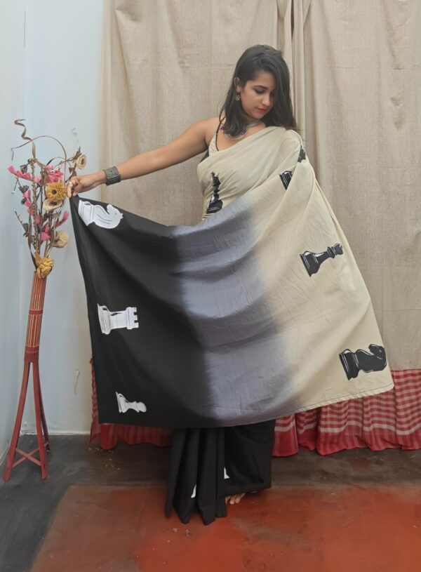 HAND PAINTED ♟️ CHESS SAREE - Image 2