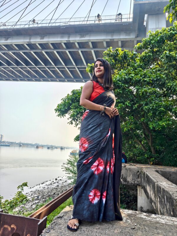 DONUTS TIE AND DYE SAREE WITH BLOUSE - Image 2