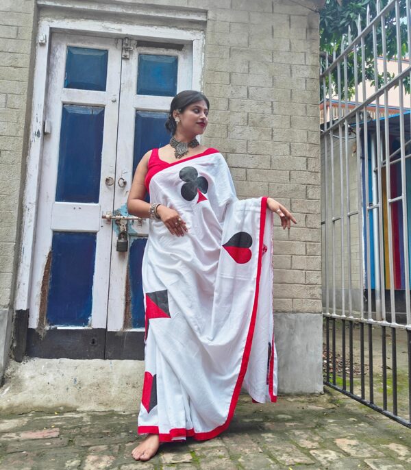 HAND-PAINTED TASS SAREE WITH BLOUSE PIECE - Image 4