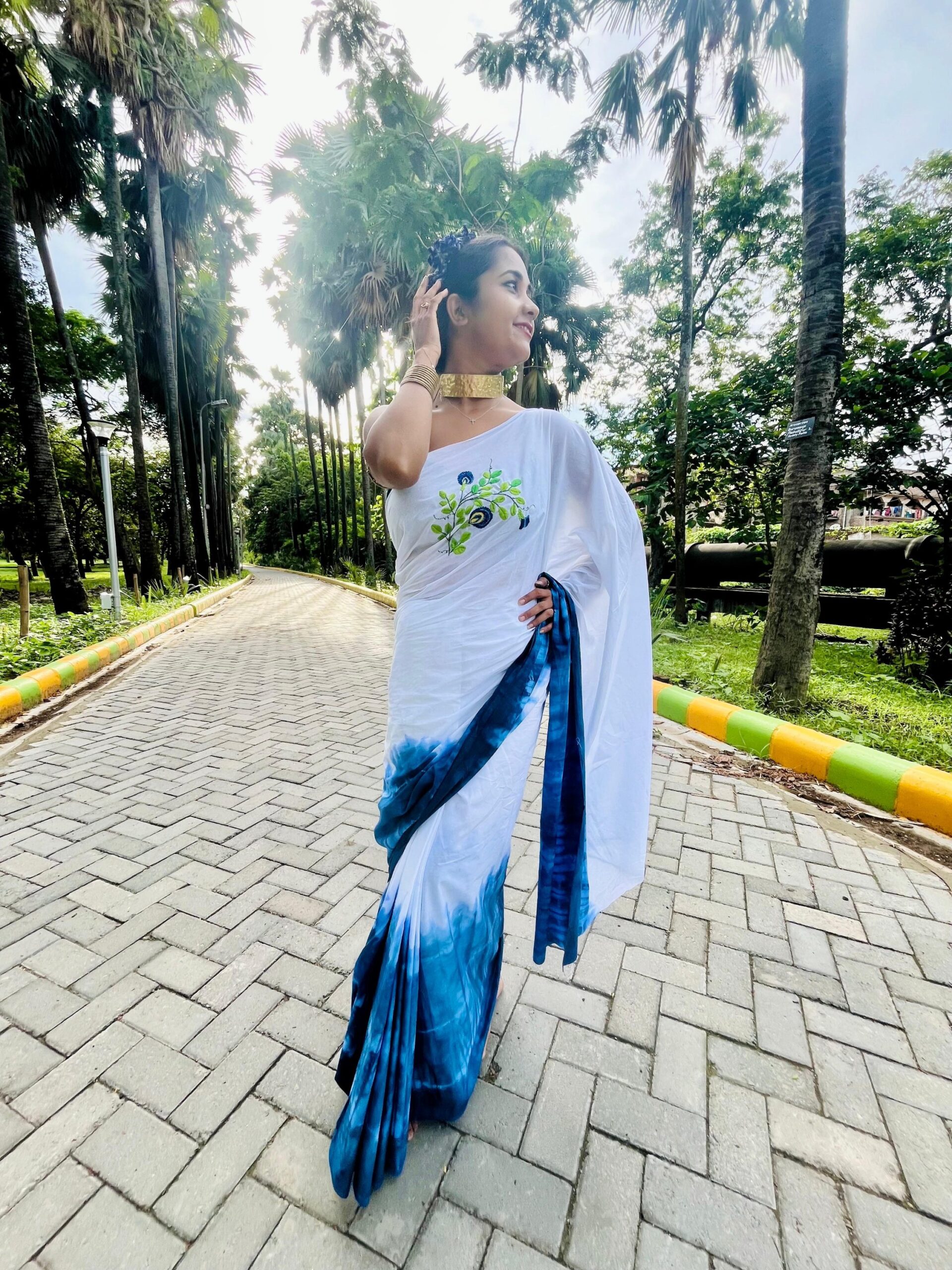 HAND-EMBRODAY APARAJITA FLOWER ORGANIC TIY AND DIE SAREE WITH BLOUSE - Image 5