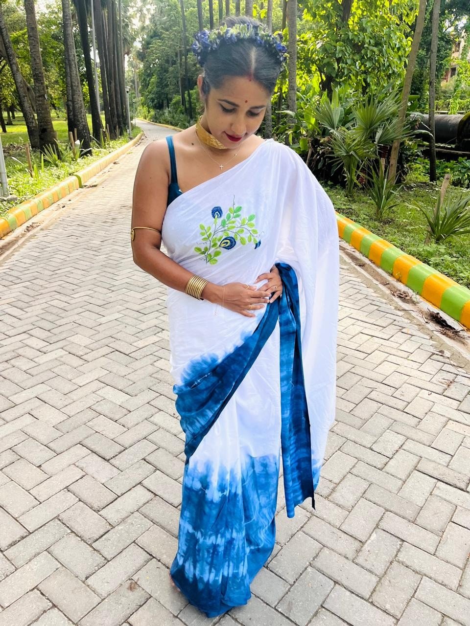 HAND-EMBRODAY APARAJITA FLOWER ORGANIC TIY AND DIE SAREE WITH BLOUSE