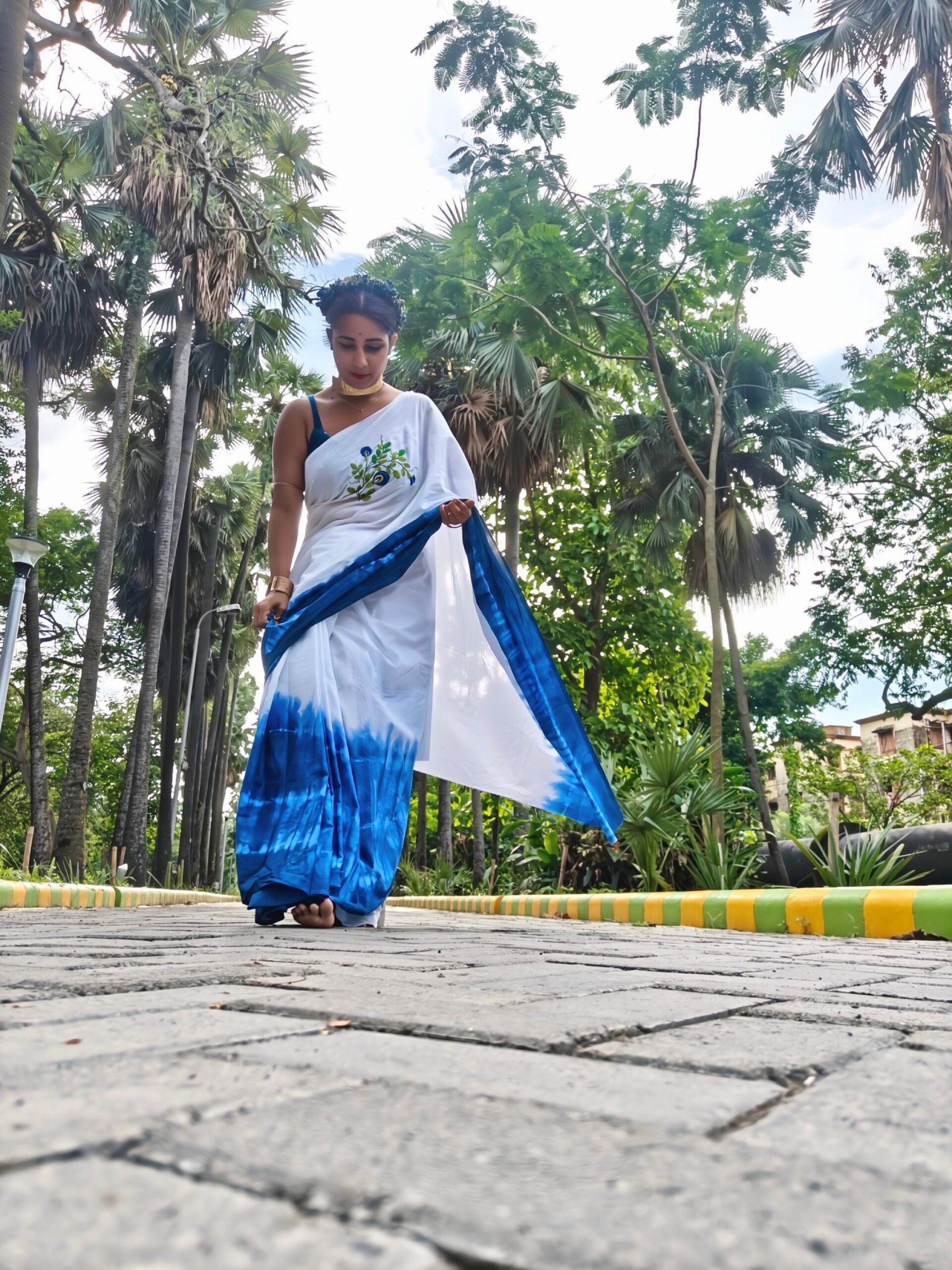 HAND-EMBRODAY APARAJITA FLOWER ORGANIC TIY AND DIE SAREE WITH BLOUSE - Image 3