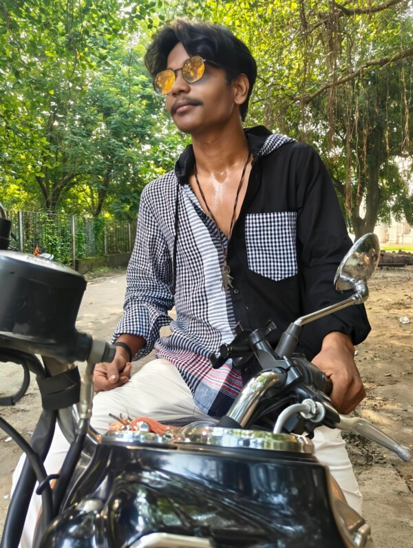 BLACK CHECKERED HODDIE SHIRT - Image 3