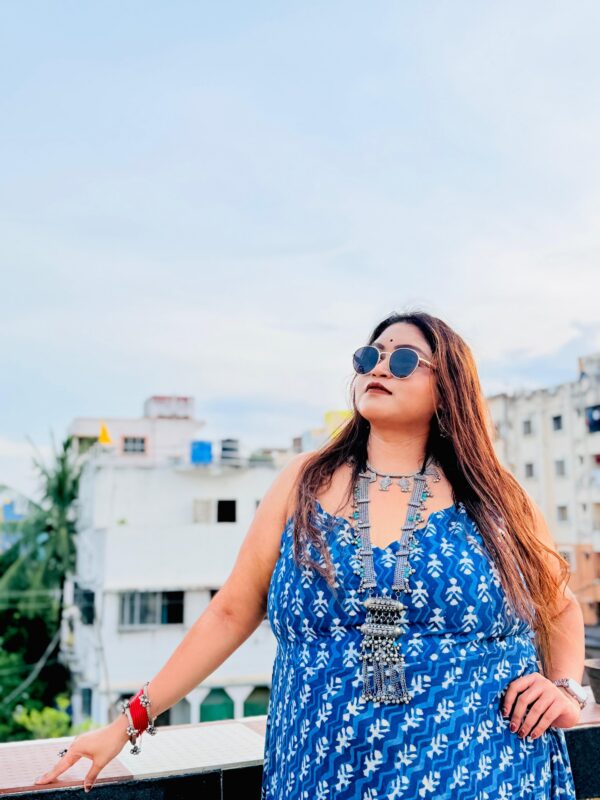 PRETTY LADY INDIGO ZIGZAG PLUS SIZE DRESS - Image 4