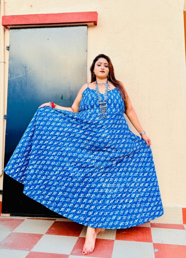 PRETTY LADY INDIGO ZIGZAG PLUS SIZE DRESS - Image 6