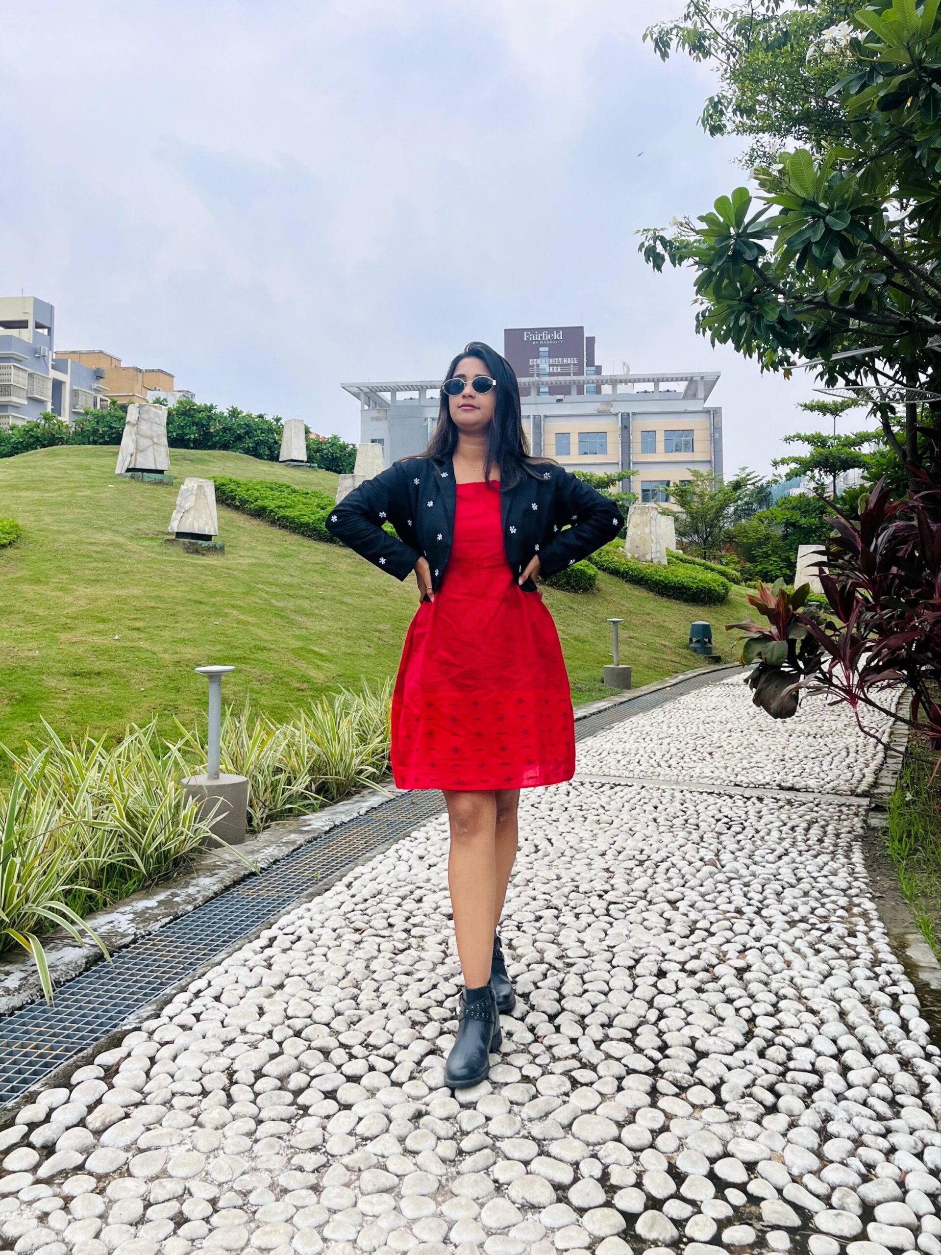 JAMDANI DRESS WITH EMBROIDERY JACKET - Image 8